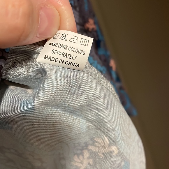 Women’s Blue Pattern Blouse - size S - Picture 4 of 4